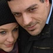 Ivan Cvitković sa svojom dragom napravio je selfie na parceli na kojoj će biti njihova kuća
