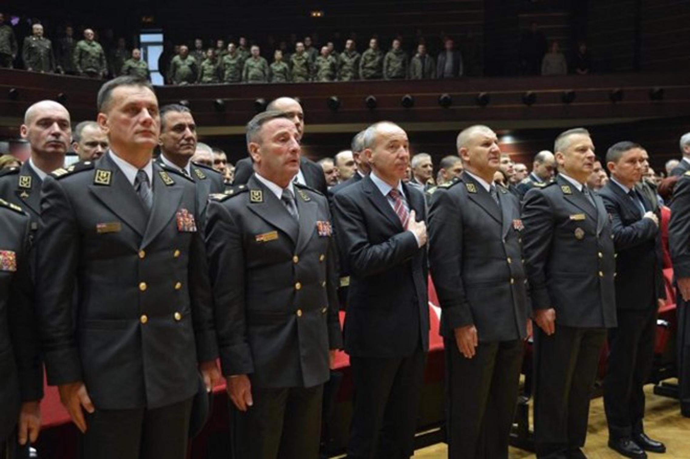 Svečana primopredaja dužnosti zapovjednika hrvatske kopnene vojske