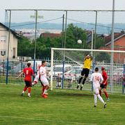 Slavonac (crveni) je u Bukovlju odigrao neodlučno s Belišćem.