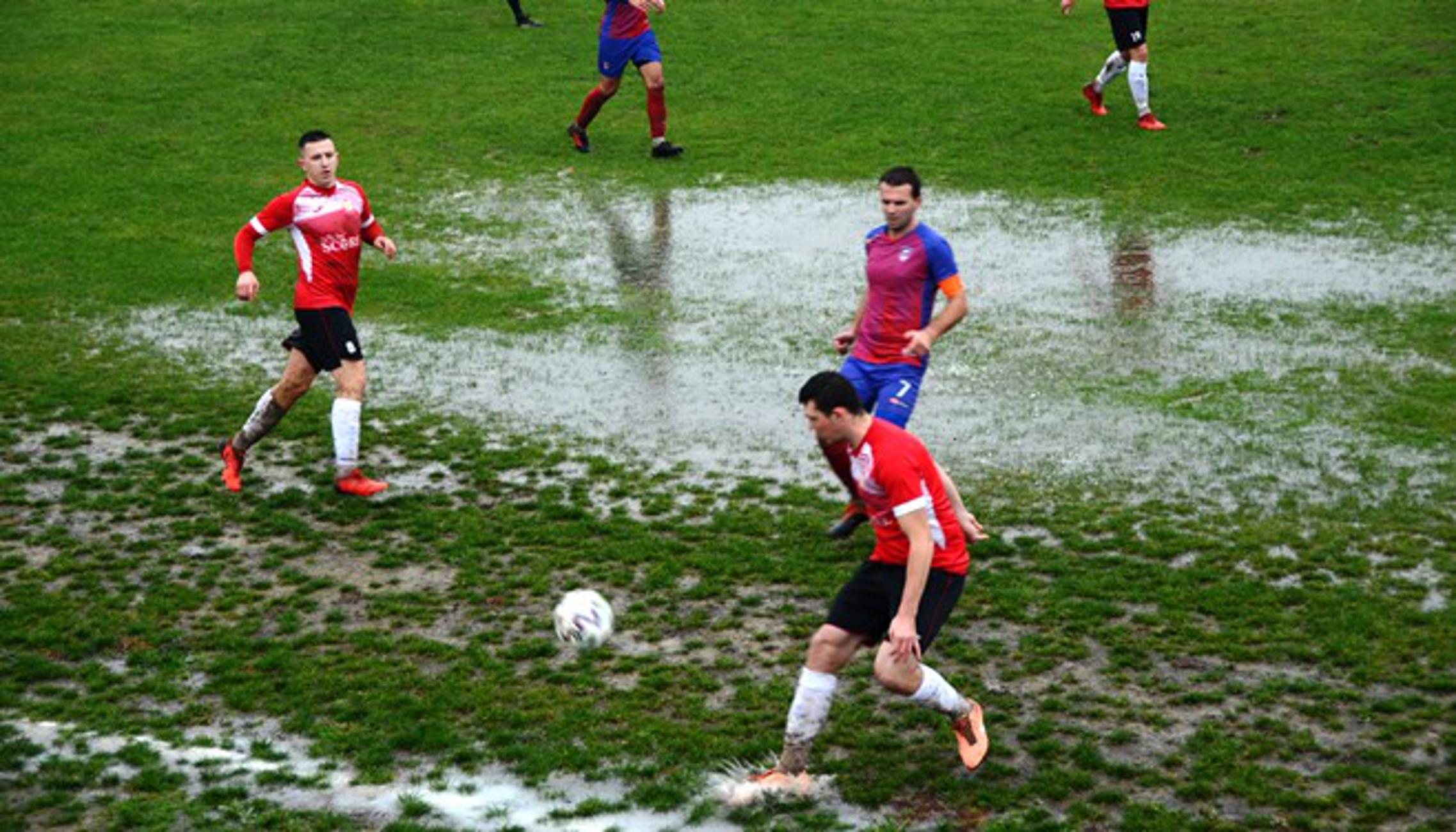 Slavonac (crveni) i Đakovo Croatia igrali su u gotovo nemogućim uvjetima.