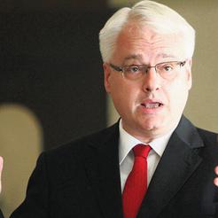 Josipović se zalaže za afirmativan pristup